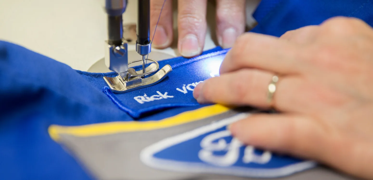 Bedrijfskleding met logo en belastingdienst 1550x750