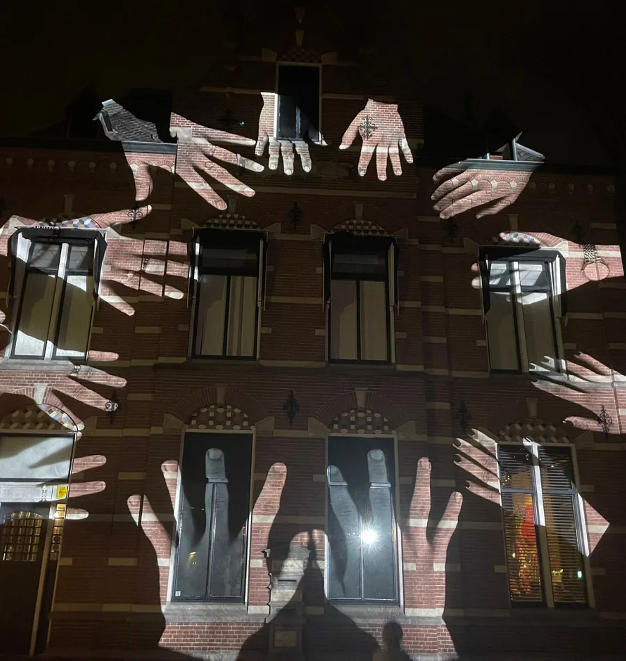 GLOW Helmond 900x950
