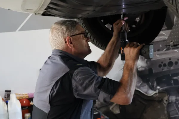 Automotive kleding JVK Overview