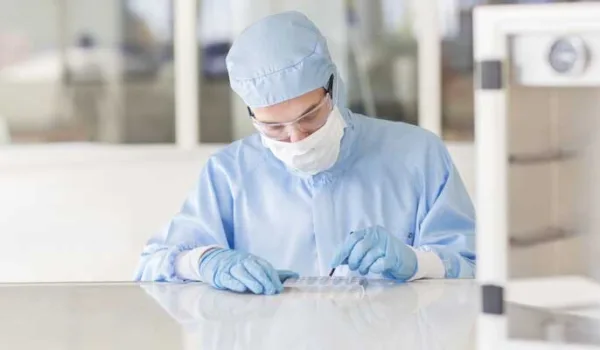 Veilig en genormeerd werken met cleanroom kleding van Lavans