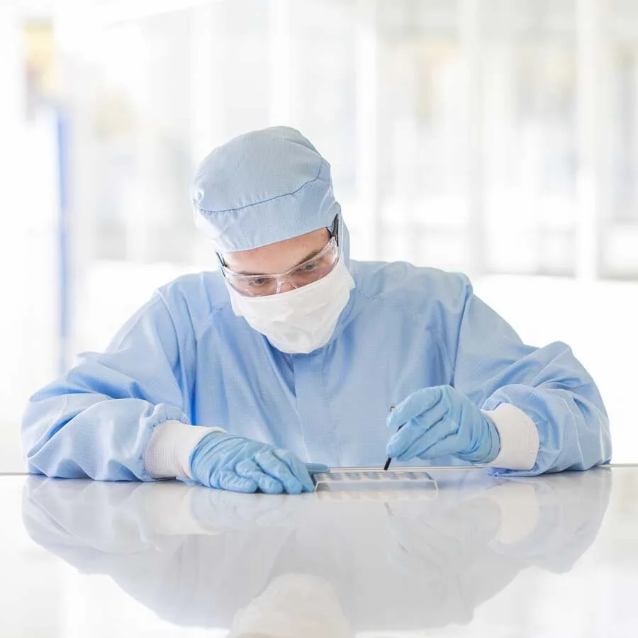 Cleanroom kleding inclusief wasservice volgens de norm