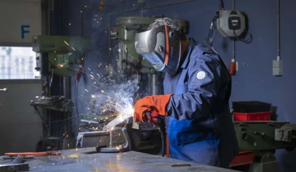 Multinorm beschermende werkkleding van Artifex Flex