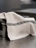 Poetsdoek voor metaal werkzaamheden