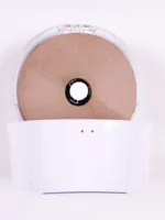Binnenkant van de Jumbo toiletrolhouder inclusief duurzaam toiletpapier