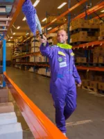 Met de handwisser maak je snel en effectief stellingen schoon