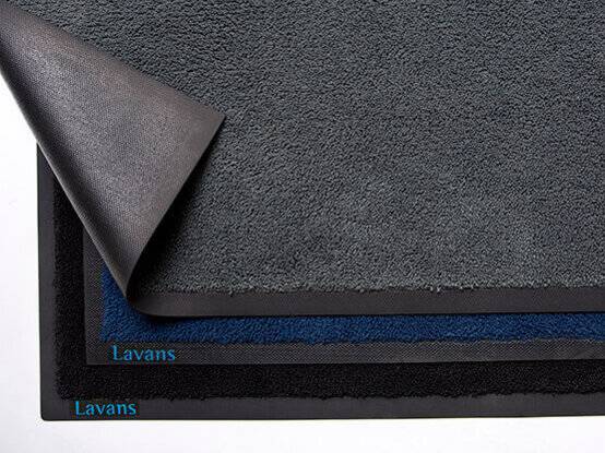 de onderkant van onze rubberen schoonloopmatten