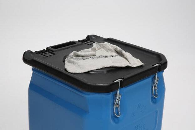 Container voor de poetsdoeken in de metaalsector