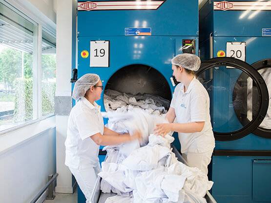 Laat food en andere high care bedrijfskleding wassen door dienstverlening van Lavans